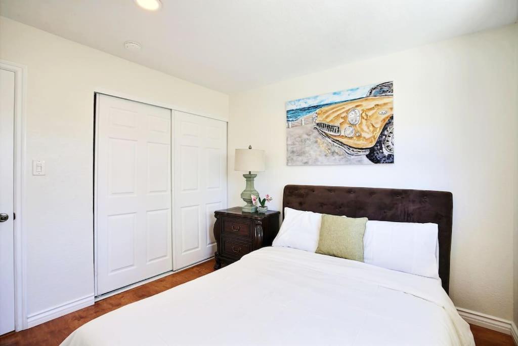 5 Rooms Villa Near Disneyland, Golf Course And Trial To Beach Santa Ana Exterior photo